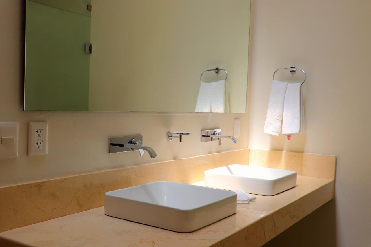 Lydmar Boutique Hotel Zihuatanejo Kültér fotó